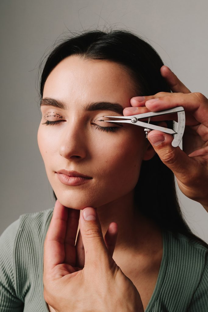 Descubre cómo la blefaroplastia puede transformar tu mirada y renovar tu confianza, con resultados naturales y duraderos.